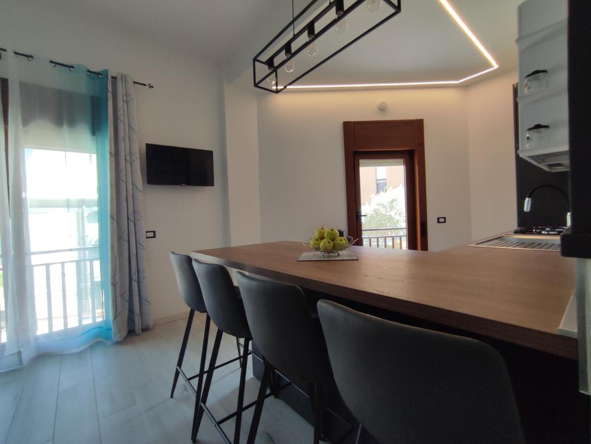 Vista Lago Lecco - Neiade Guest House Pescate Exterior foto